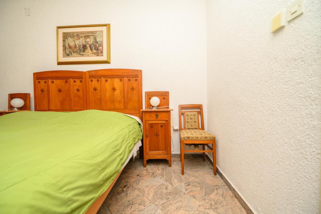 Apartmani Loreta Mali Lošinj Exterior foto
