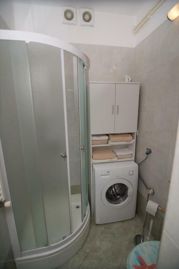 Apartmani Loreta Mali Lošinj Exterior foto