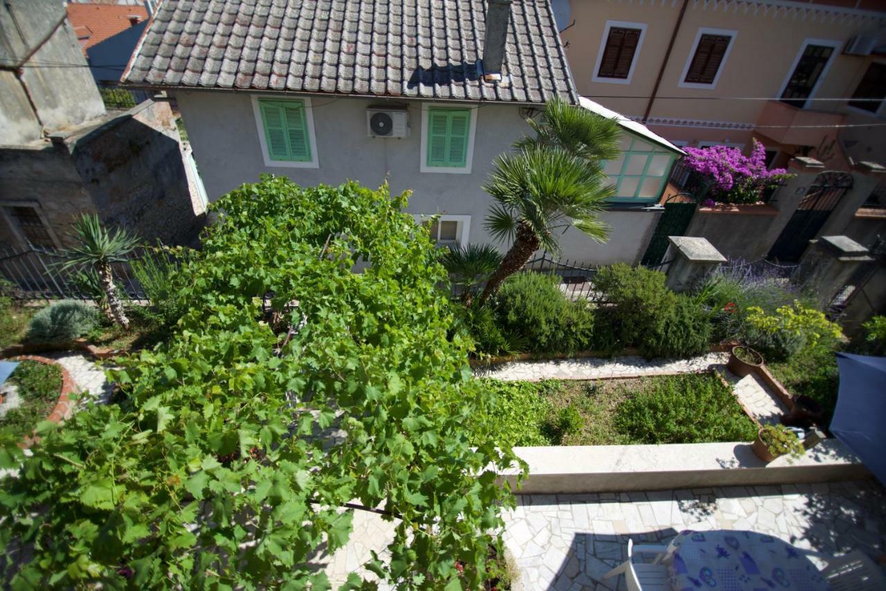 Apartmani Loreta Mali Lošinj Exterior foto